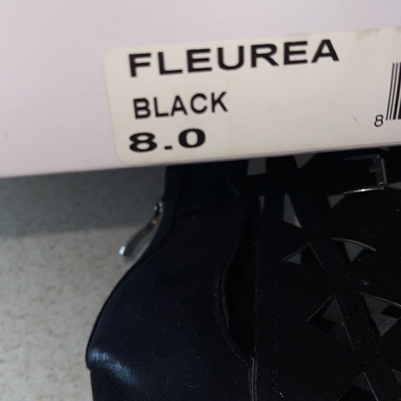 3 For $12 Womens Report Heels - Picture 13 of 13